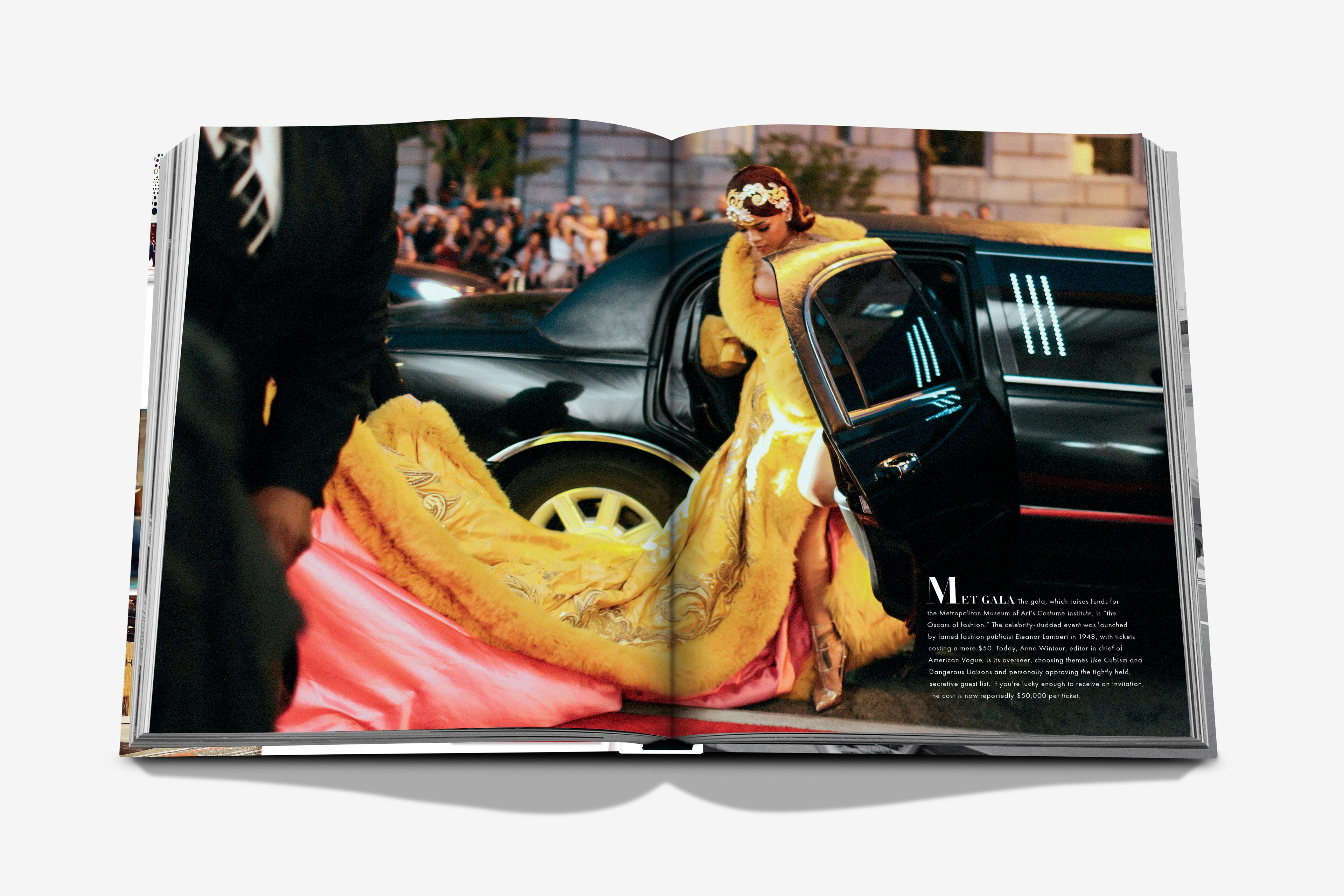5th Avenue-200 Years of Stories &amp; Legends