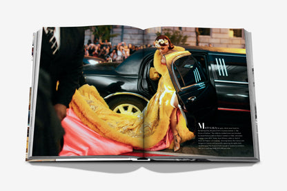 5th Avenue-200 Years of Stories &amp; Legends