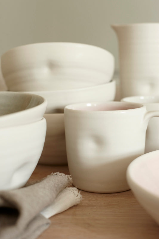 Pinch Mug in White - Set of 4