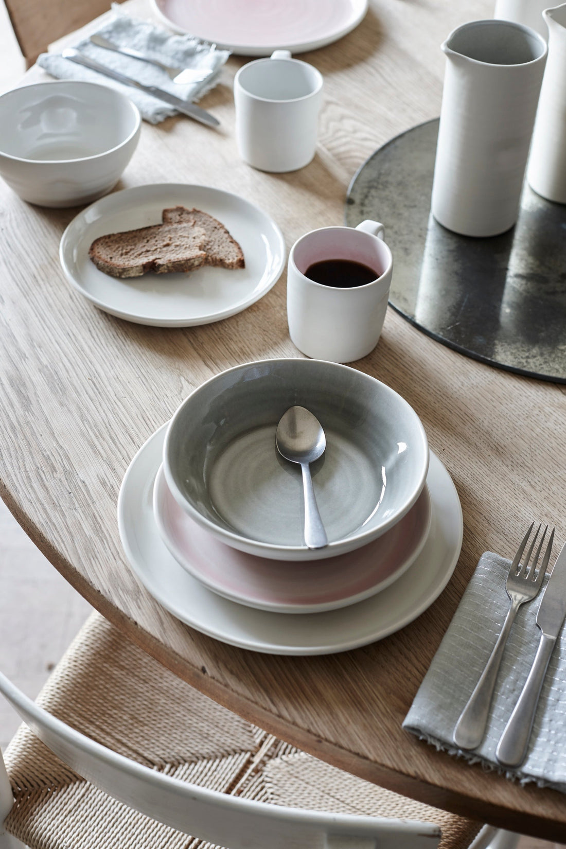 Pinch Dinner Plate in Grey - Set of 4