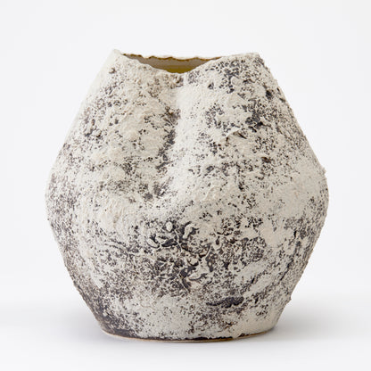Claudia Vase