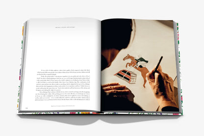 Gucci: The Art of Silk