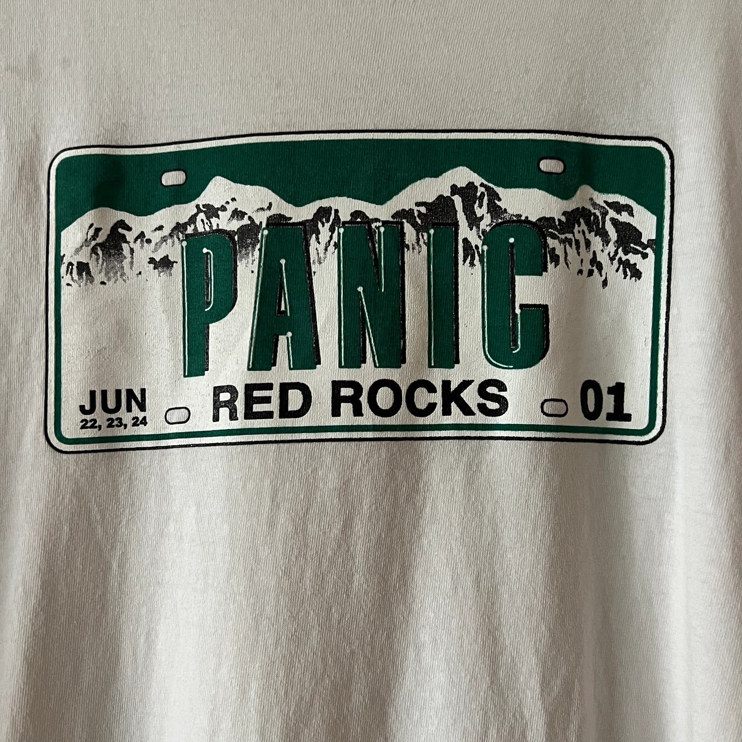 2001 Widespread Panic at Red Rocks in Boulder, CO Vintage Concert Tee Shirt
