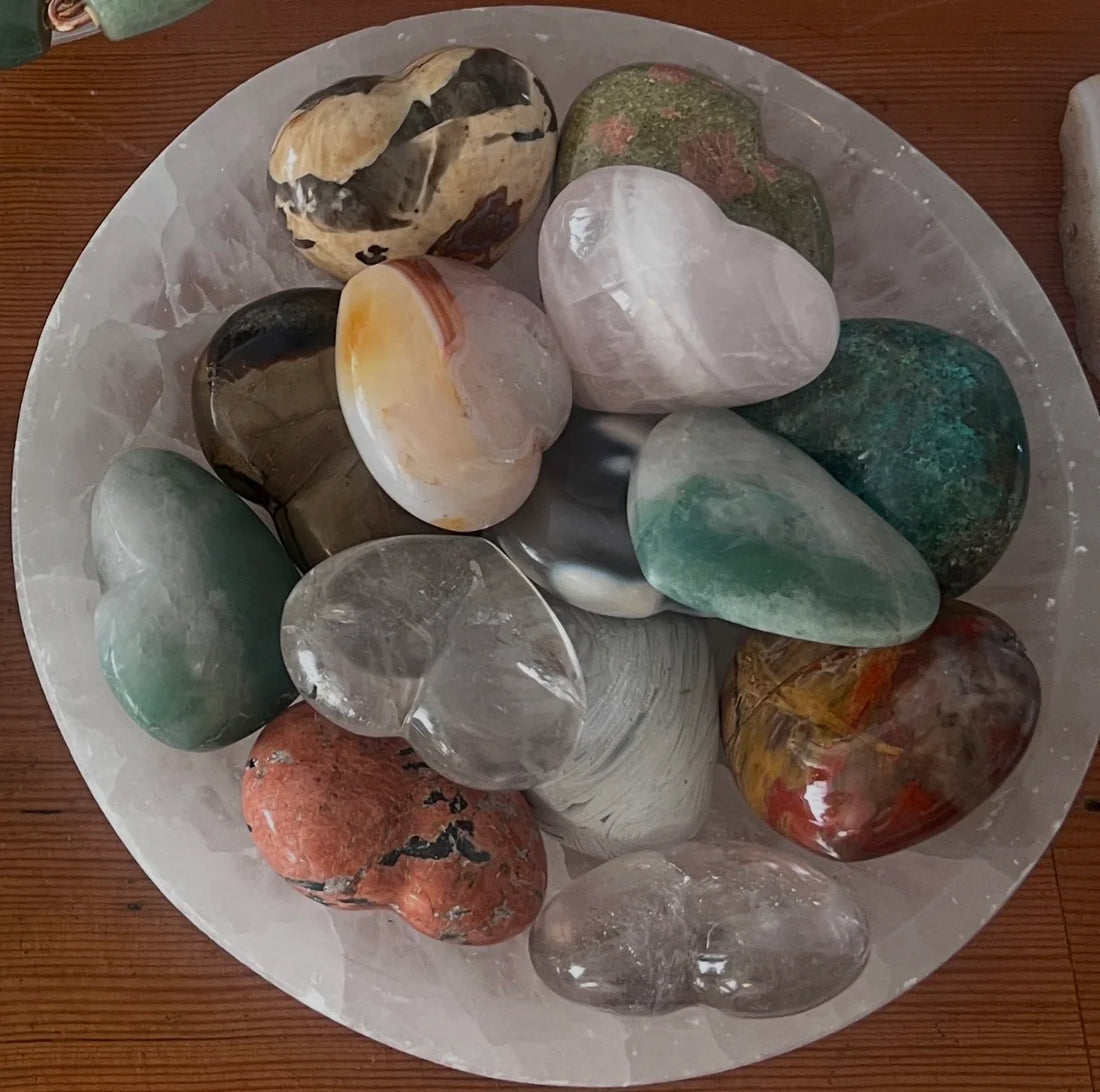 Hearts Medium in Bowl