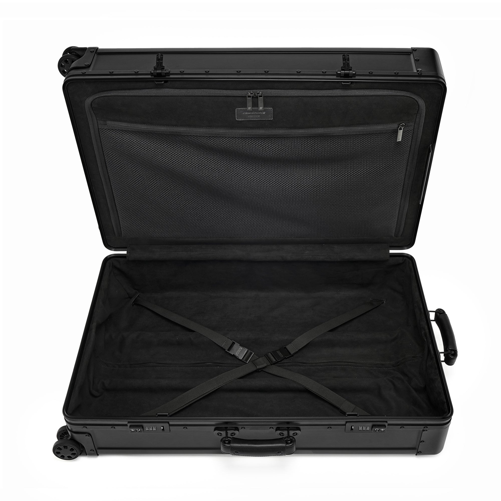 90L Check-In Travel Case (Black)