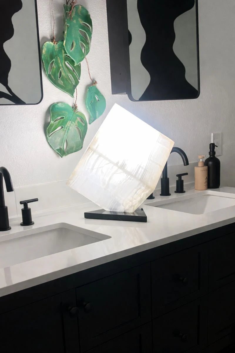 10" White Onyx Prism Cube Lamp