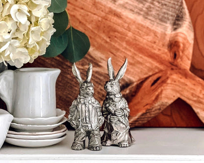 Dressed Rabbits Salt &amp; Pepper Set