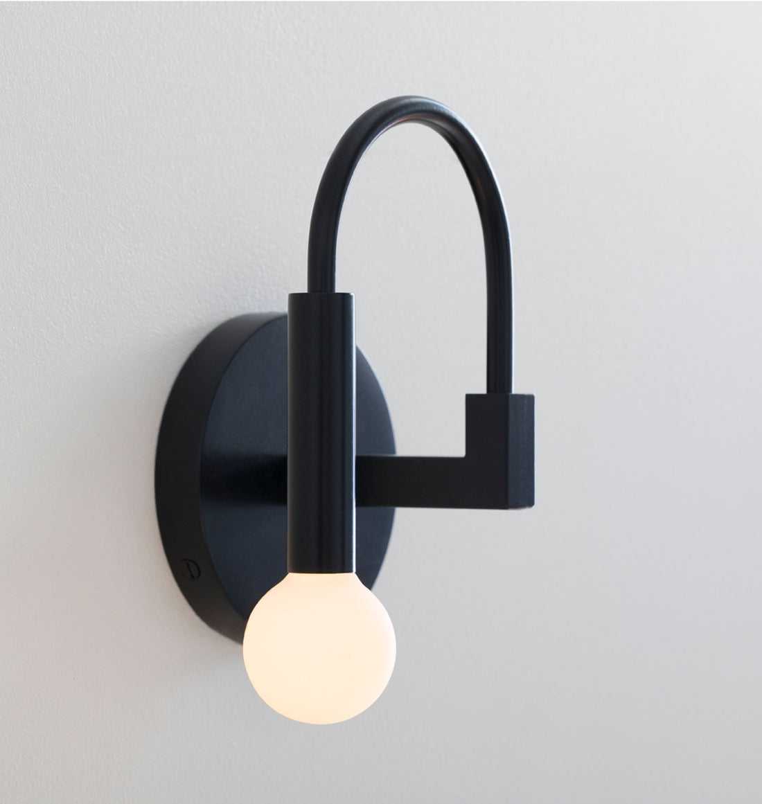 Arch Sconce