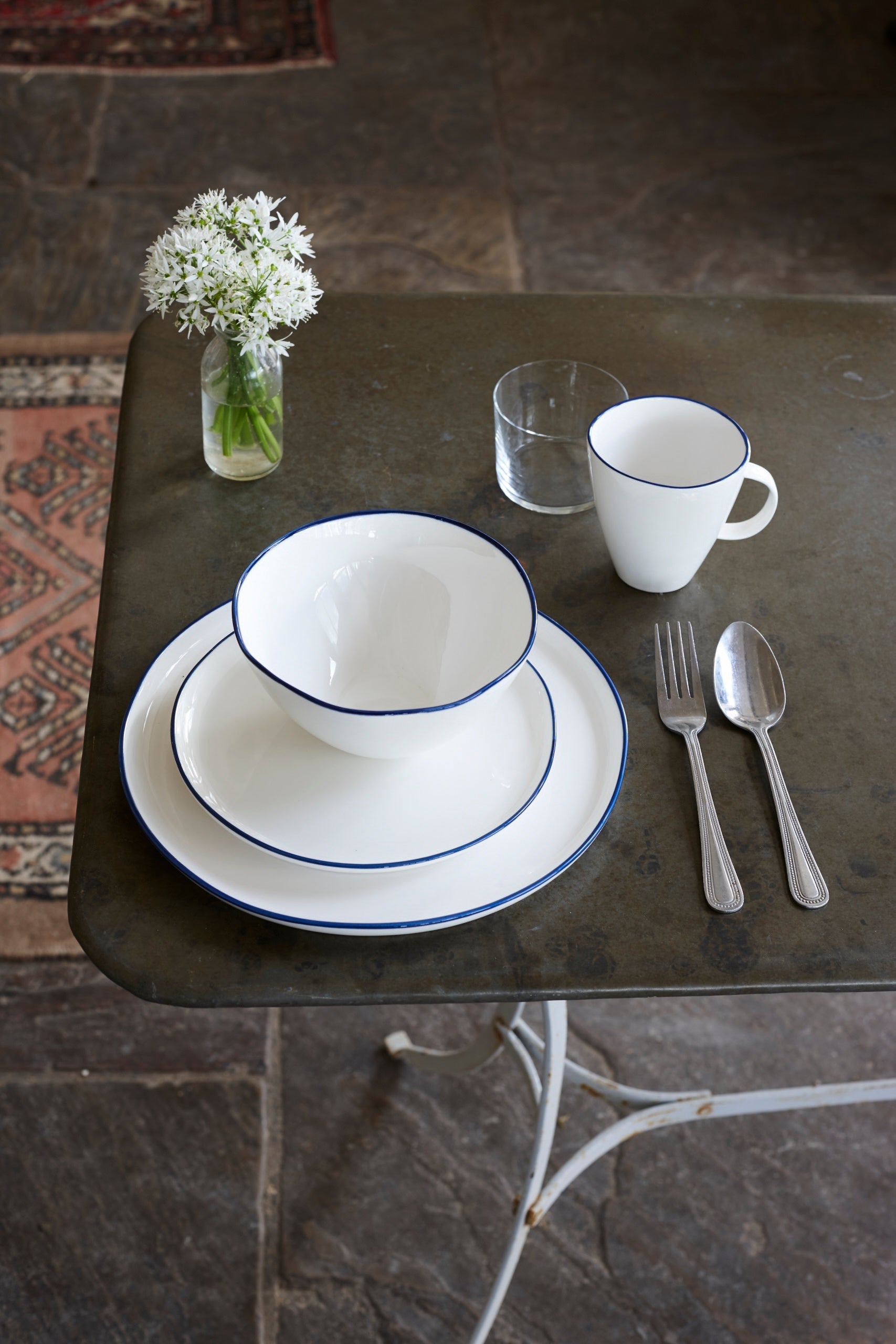 Abbesses Large Bowl Blue Rim - Set of 2