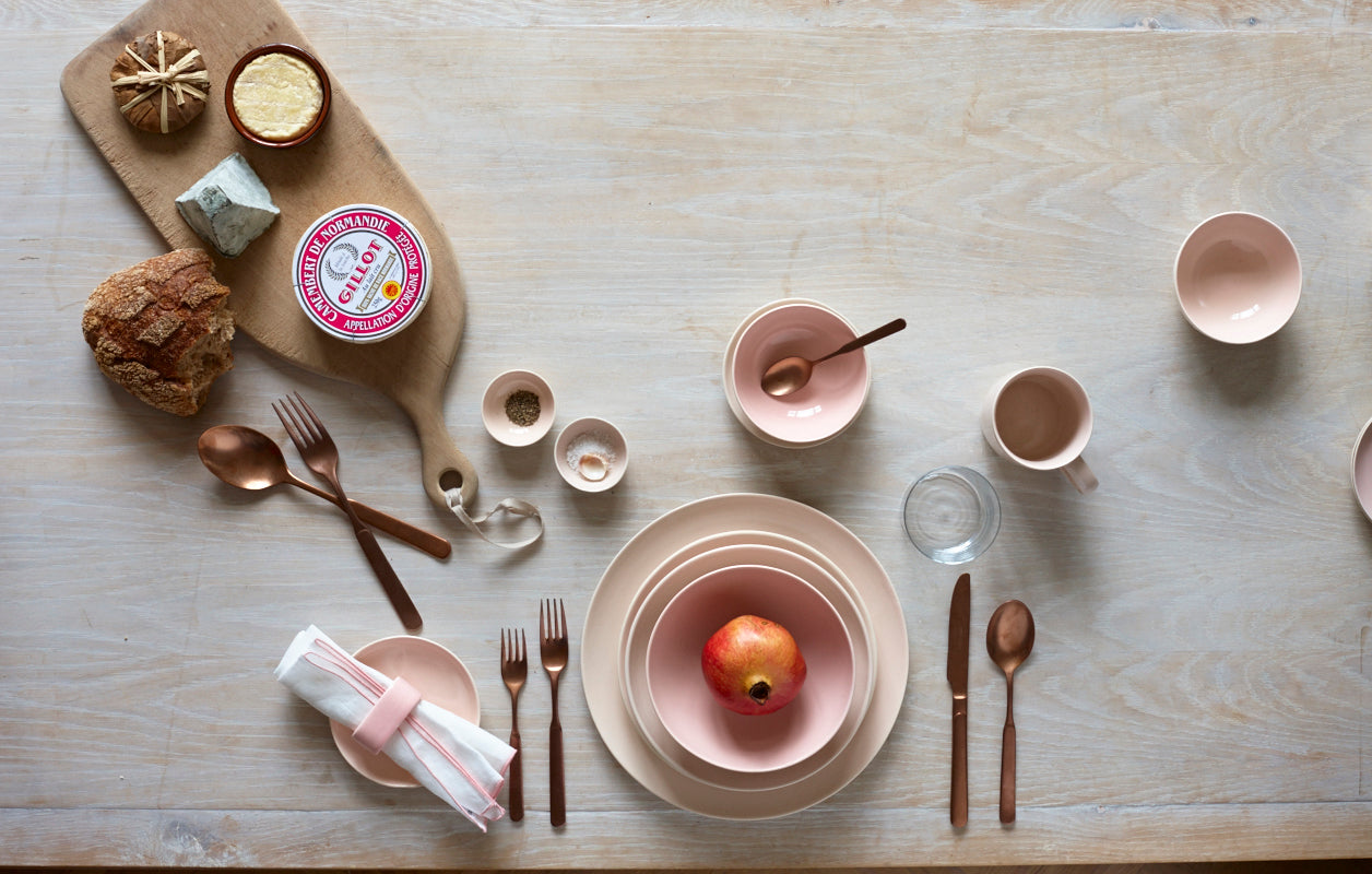 Shell Bisque 4-piece place setting - Soft Pink