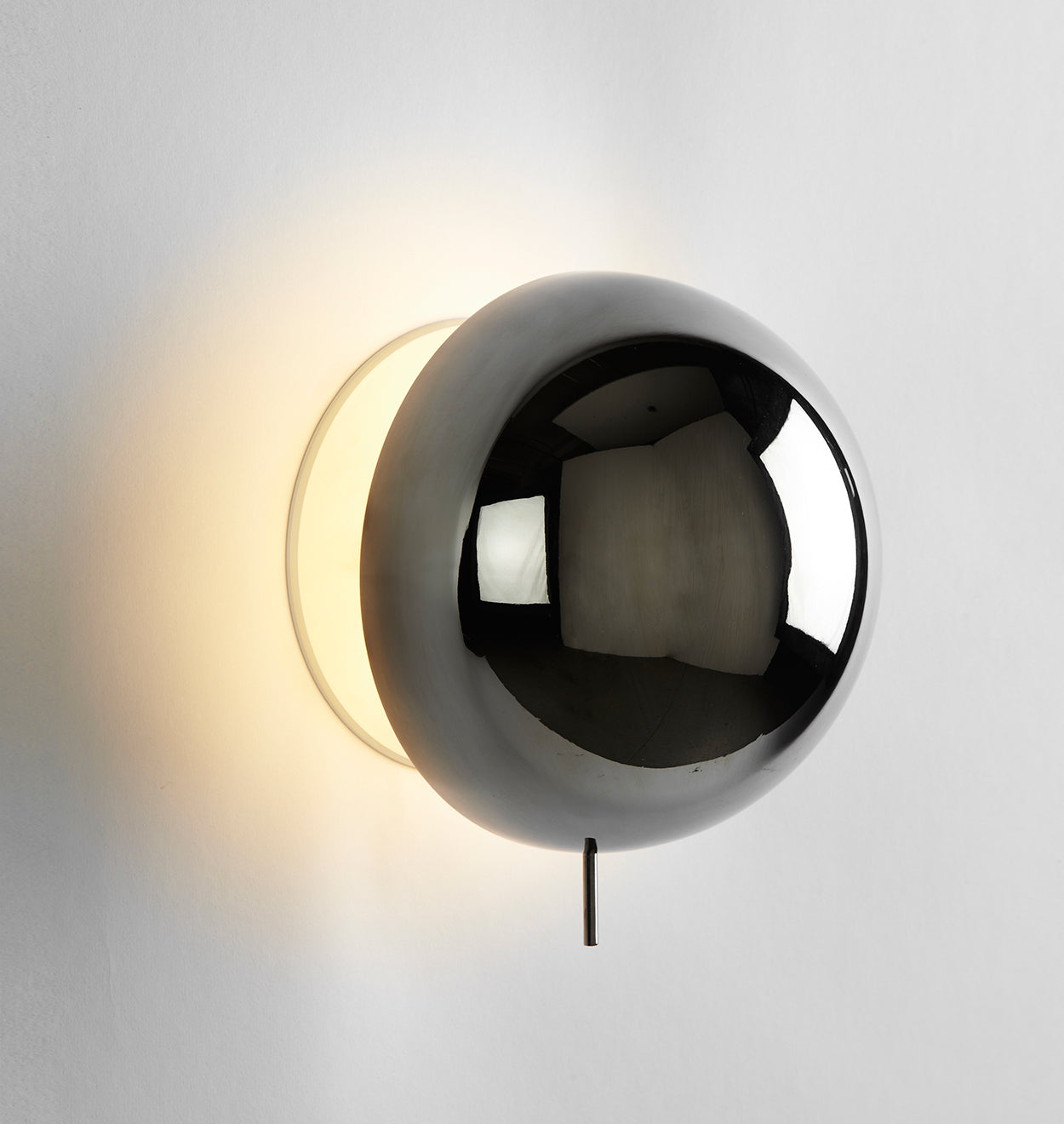 Eclipse Sconce