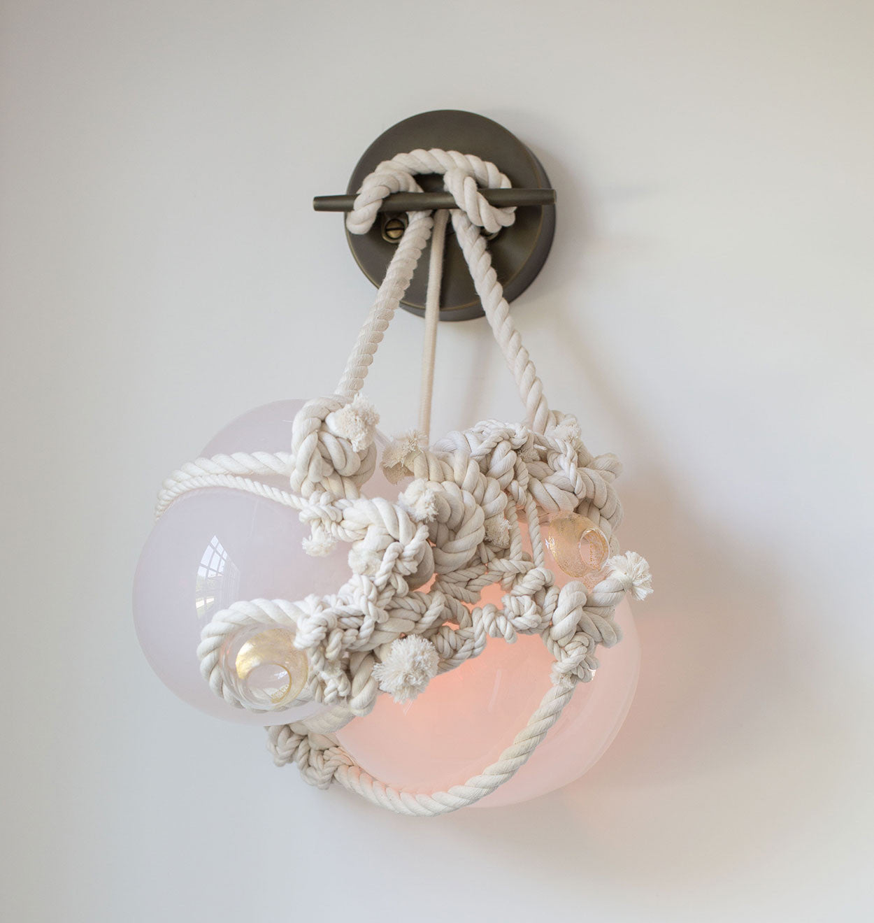 Knotty Bubbles Sconce