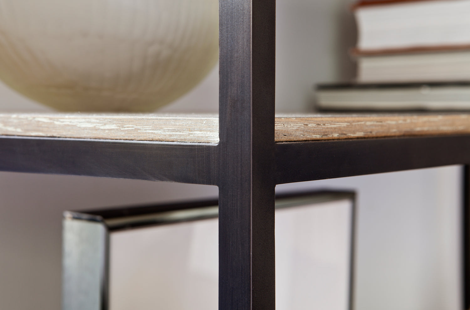 Koji Etagere