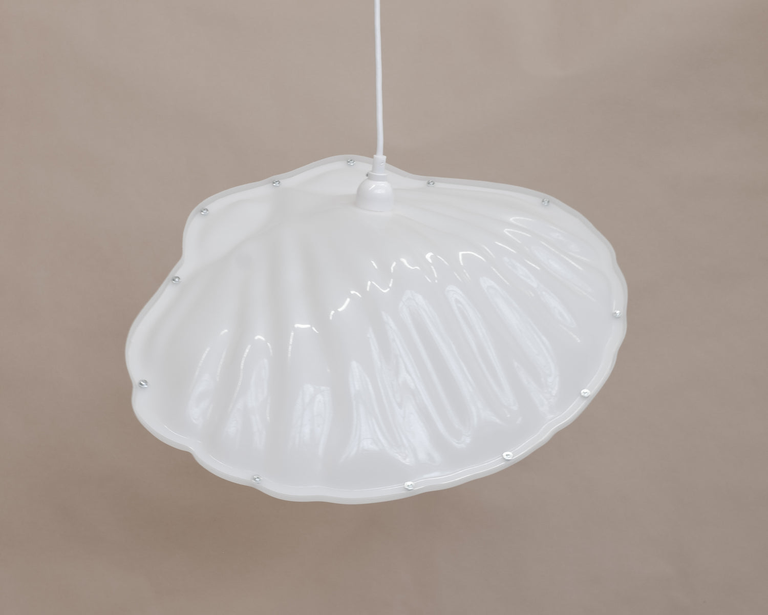 Clam Shell Lamp